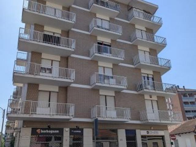 via Castelgomberto 120 MQ trilocale + mansarda + box