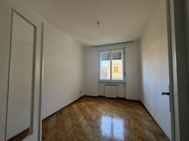 VIA CIAMICIAN Bilocale Con Balcone Euro 505