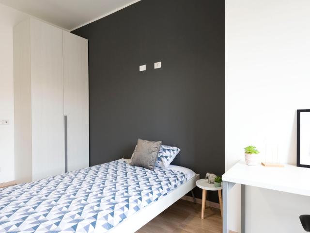 Via Cicognara Room 2