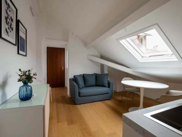 VIA CRESPI ATTIC