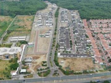 Vía a Costa Km. 13 Vendo terreno comercial 5816 m2.