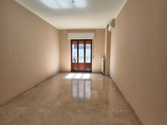 Via Acclavio appartamento di 120 mq al 6° piano