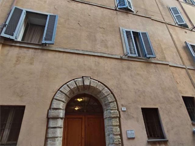 VIA ASTAGNO APPARTAMENTO PER STUDENTI