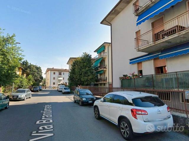 Via brandimarte borgo roma trilocale