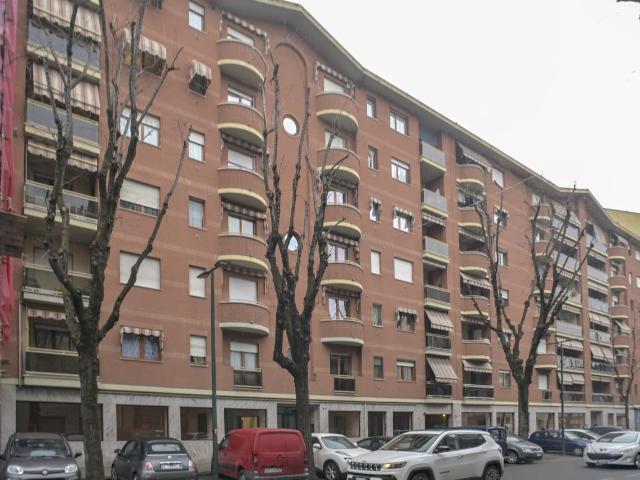via Breglio 86 trilocale 80mq