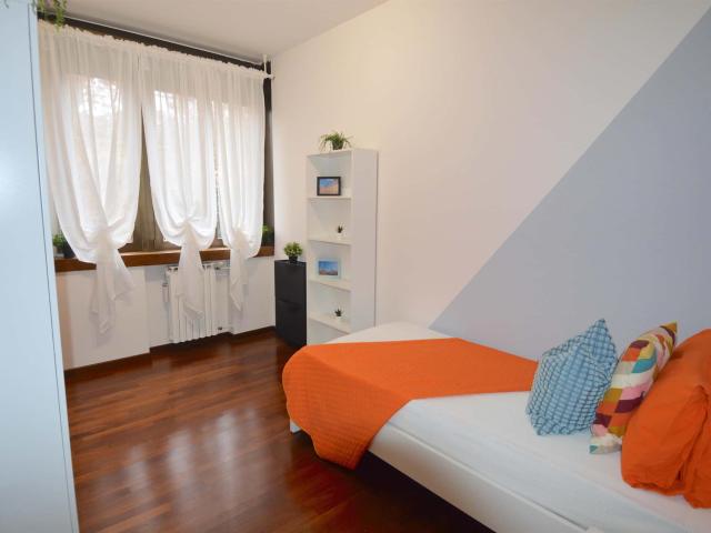 Via Giardini 111 Stanza 138