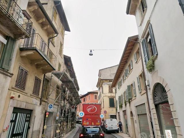 Via Giosue' Carducci Bilocale Mansardato