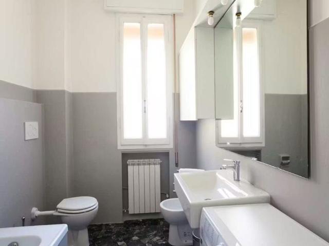 Via Guglielmo Oberdan, Bologna, Emilia Romagna 40126