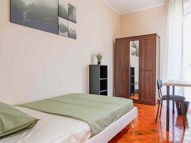 via donadoni 1 p2 private room s1