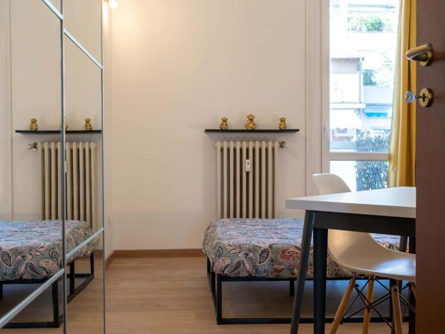 Via Donatello 22 Room 2