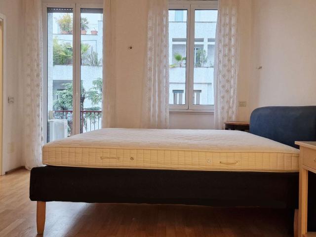 VIA DELLA MOSCOVA, ELEGANTE QUADRILOCALE DI RAPPRESENTANZA DI178 MQ CON BALCONI