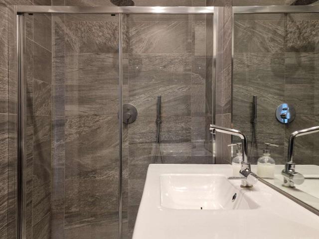 VIA DELLA MOSCOVA, ELEGANTE QUADRILOCALE DI RAPPRESENTANZA DI178 MQ CON BALCONI