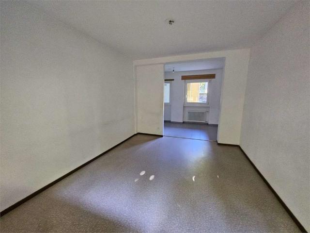 via delle scuole 16, 6900, Paradiso