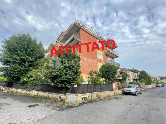 VIA DELLE RONDINI LOCAZIONE TRANSITORIA NON RESIDENTI