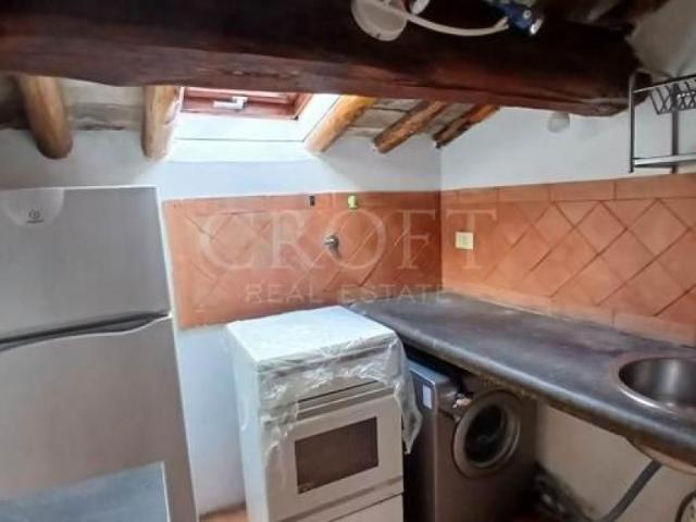 VIA DI S. FRANCESCO DI SALES 24