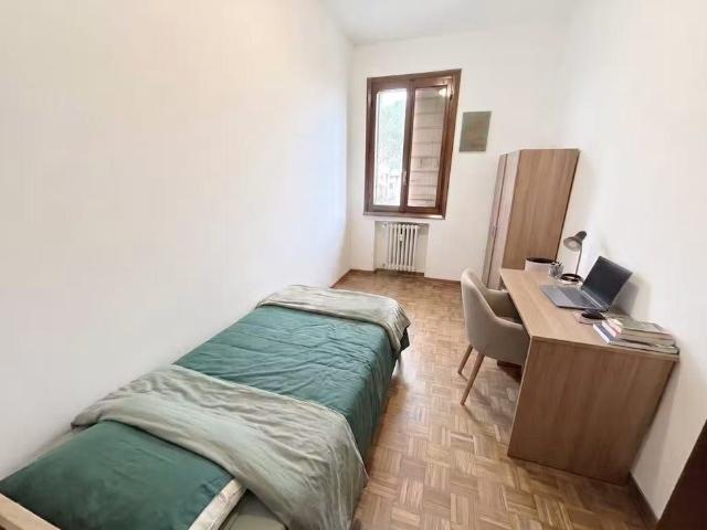 Via Ognissanti, Padova, Veneto 35131