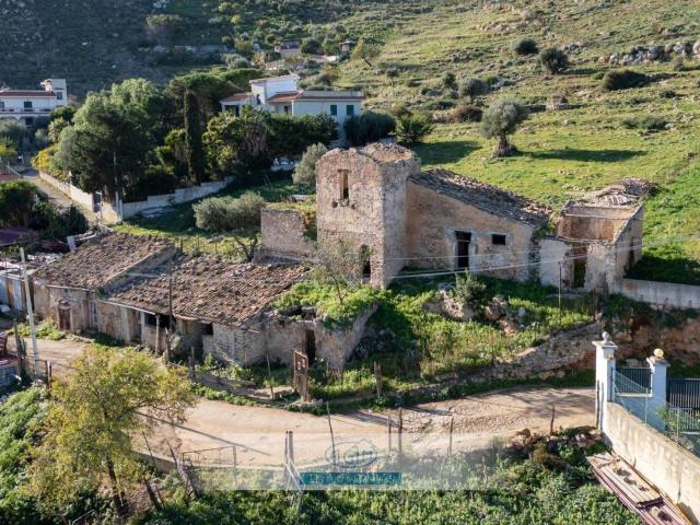 Via Luoghicelli Zona Tommaso Natale, proponiamo in vendita u. 400m² Palerme