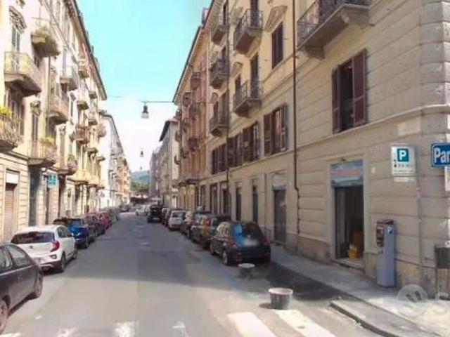 Via massena grazioso monolocale con terrazzo
