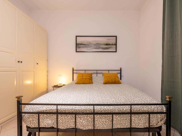 via negroli 9 two room apartment
