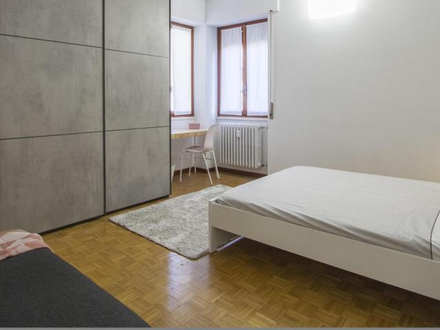 Via Savona 110 Room 5