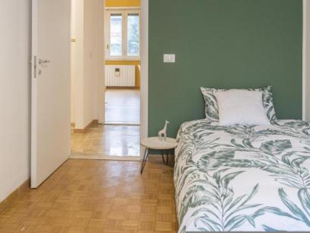 Via Savona 26 Room 3