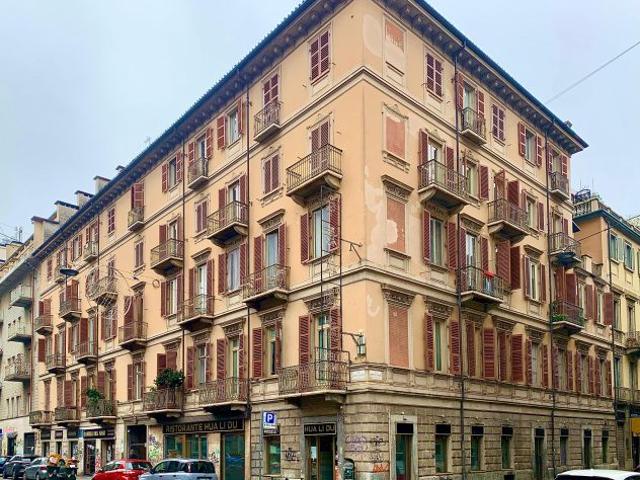 Via San Donato negozio libero subito