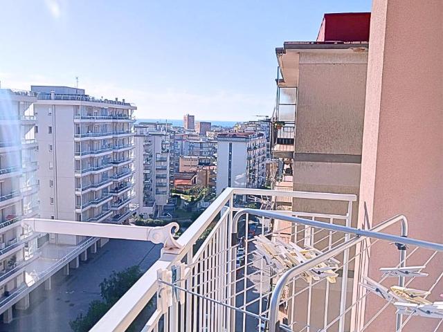 Via Pietro Pennella 5 quadrilocale 100mq