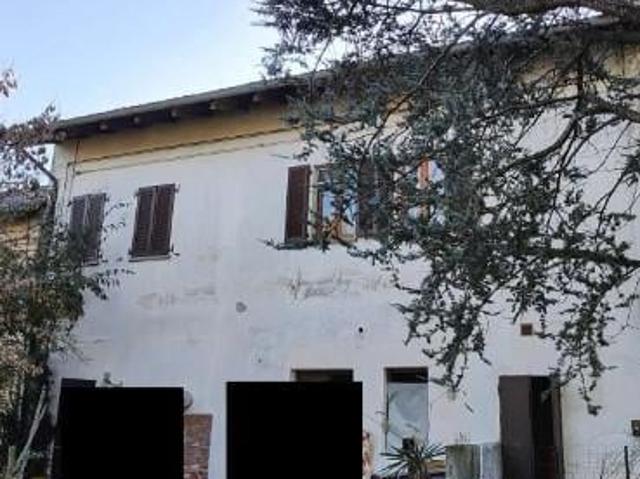 Via Quargnento 28 quadrilocale 142mq