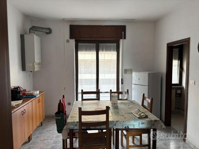 Via Telesforo vicino alla rotatoria di via Napoli