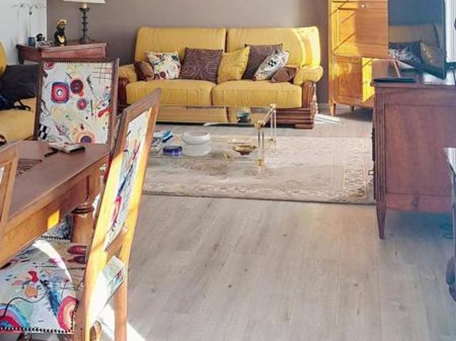 Viager haut de villa + terrain, Dame 75ans