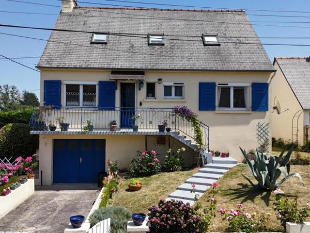 Viager occupé Ploumagoar ? Maison traditionnelle de 101 m² avec vie de plain pied