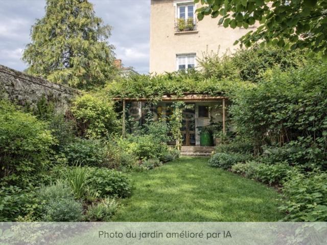 VIAGER OCCUPE SANS RENTE. Rez de jardin Montchat