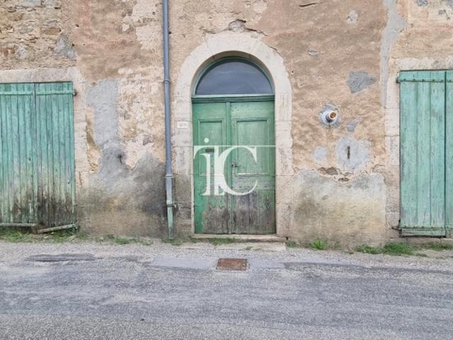 VIAGER MAISON DE VILLIAGE EN PIERRE AVEC JARDIN ET DEPENDANCES