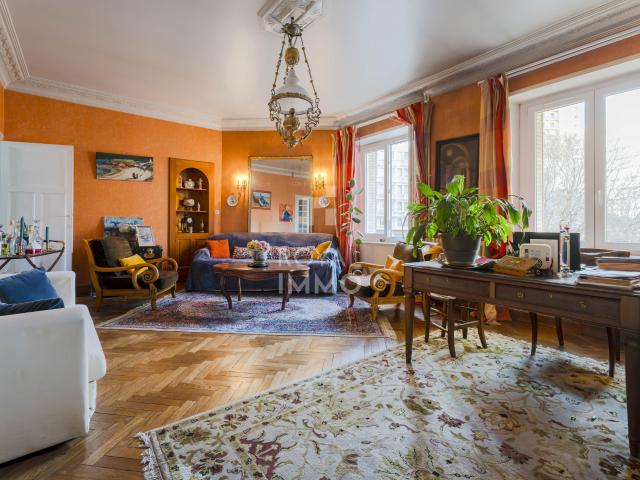 VIAGER TOULON CENTRE VILLE 85 m2 T3