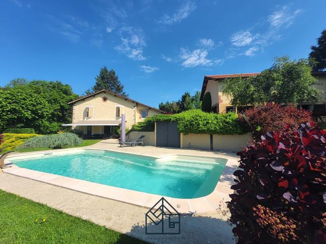 VENTE A TERME / 5 ANS Magnifique propriété dans le Pays Roannais