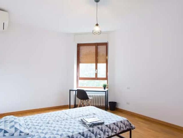 Viale Tibaldi 56 Room 4