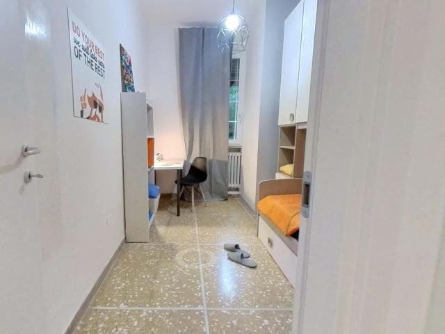Viale Alfredo Oriani 31 Stanza 146