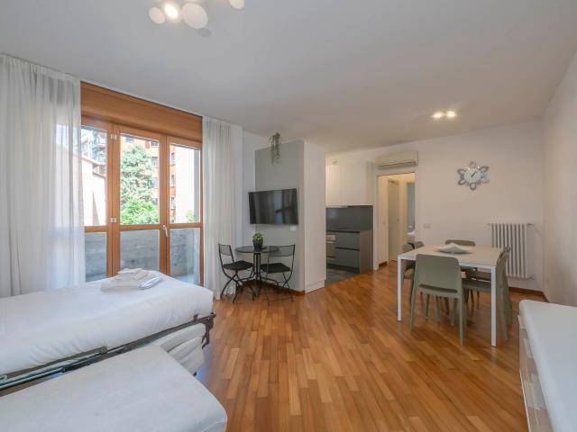 Viale Certosa 92 – Splendido Bilocale con Box e Cantina– Contratto di Locazione 3+2 o Transitorio