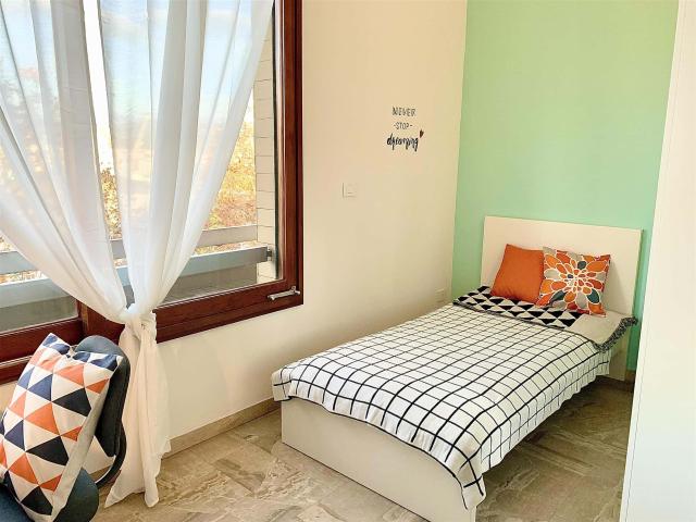 VIALE F. REDI 45 Stanza 86
