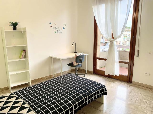 VIALE F. REDI 45 Stanza 88