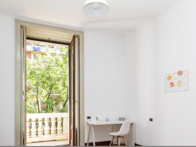 Viale Regina Giovanna 38 Room 4