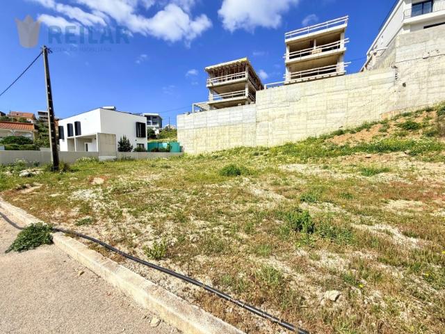 Vialonga Terreno 302 m2