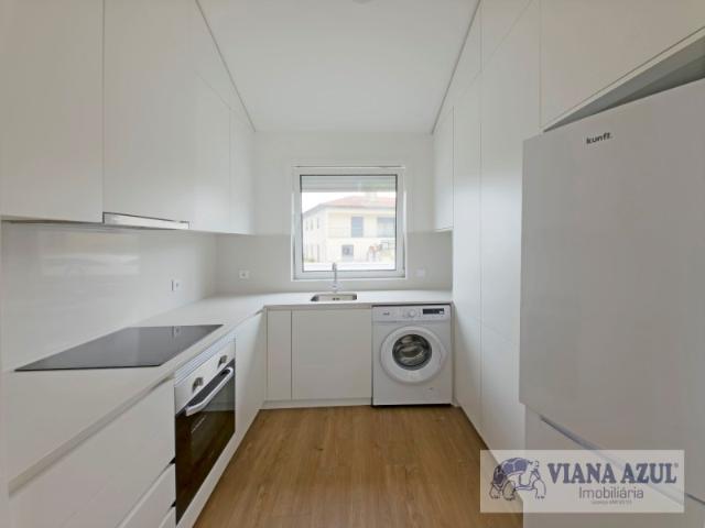 Vianaazul Moradia T2 nova, térrea, com jardim, na Meadela