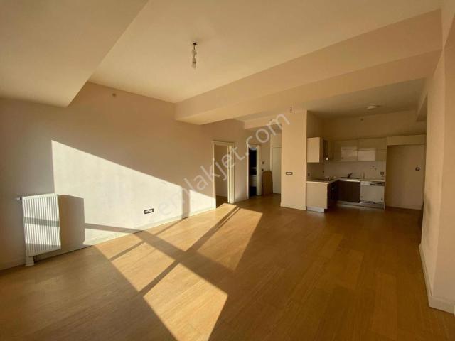 Viaport Venezia'da 92 M2 Avm Mnz Boş Kiralık 1+1 Daire