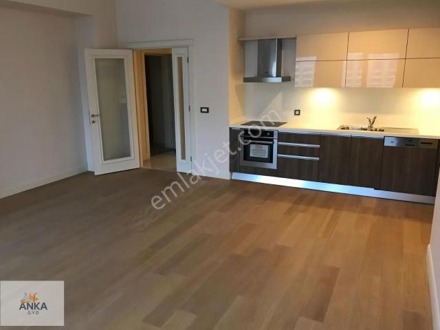 Viaport Venezia'da Avm Mnz Balkonlu Oturuma Hazır Satılık 2+1