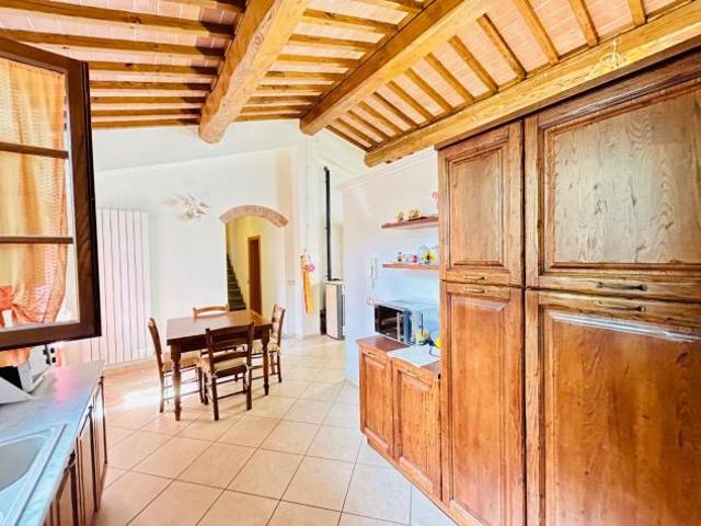Viareggina in vendita a Villanuova Empoli 120 mq Rif: 1266244