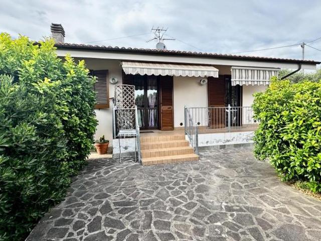 Viareggina in vendita a Arena Metato San Giuliano Terme 150 mq Rif: 1417975