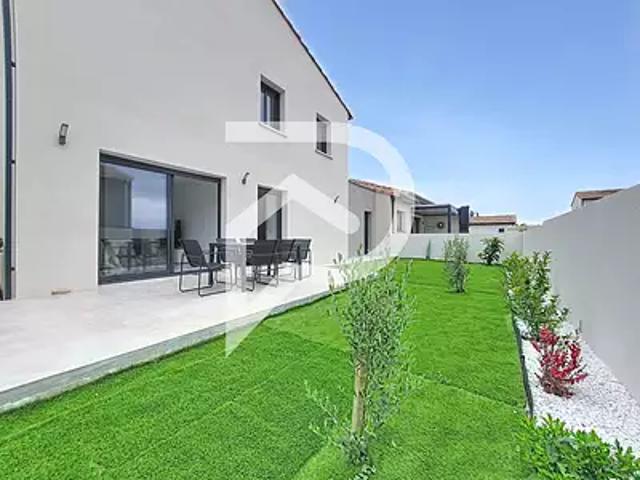 Vias 34450 Achat / Vente maison 6 pièces t6 au dernier étage terrasse