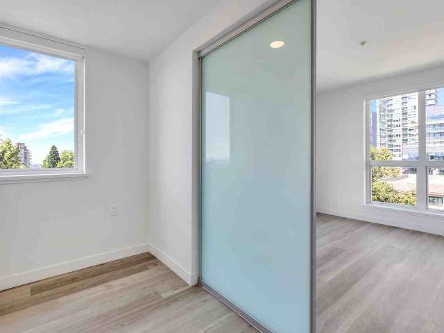 Victoria 127 E 12th St 2 Bedroom Apartment for Rent at 127 12th St E, North Vancouver, BC V7L 0H3 Central Lonsdale