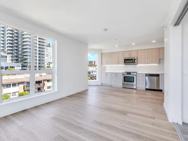 Victoria 127 E 12th St 2 Bedroom Apartment for Rent at 127 12th St E, North Vancouver, BC V7L 0H3 Central Lonsdale